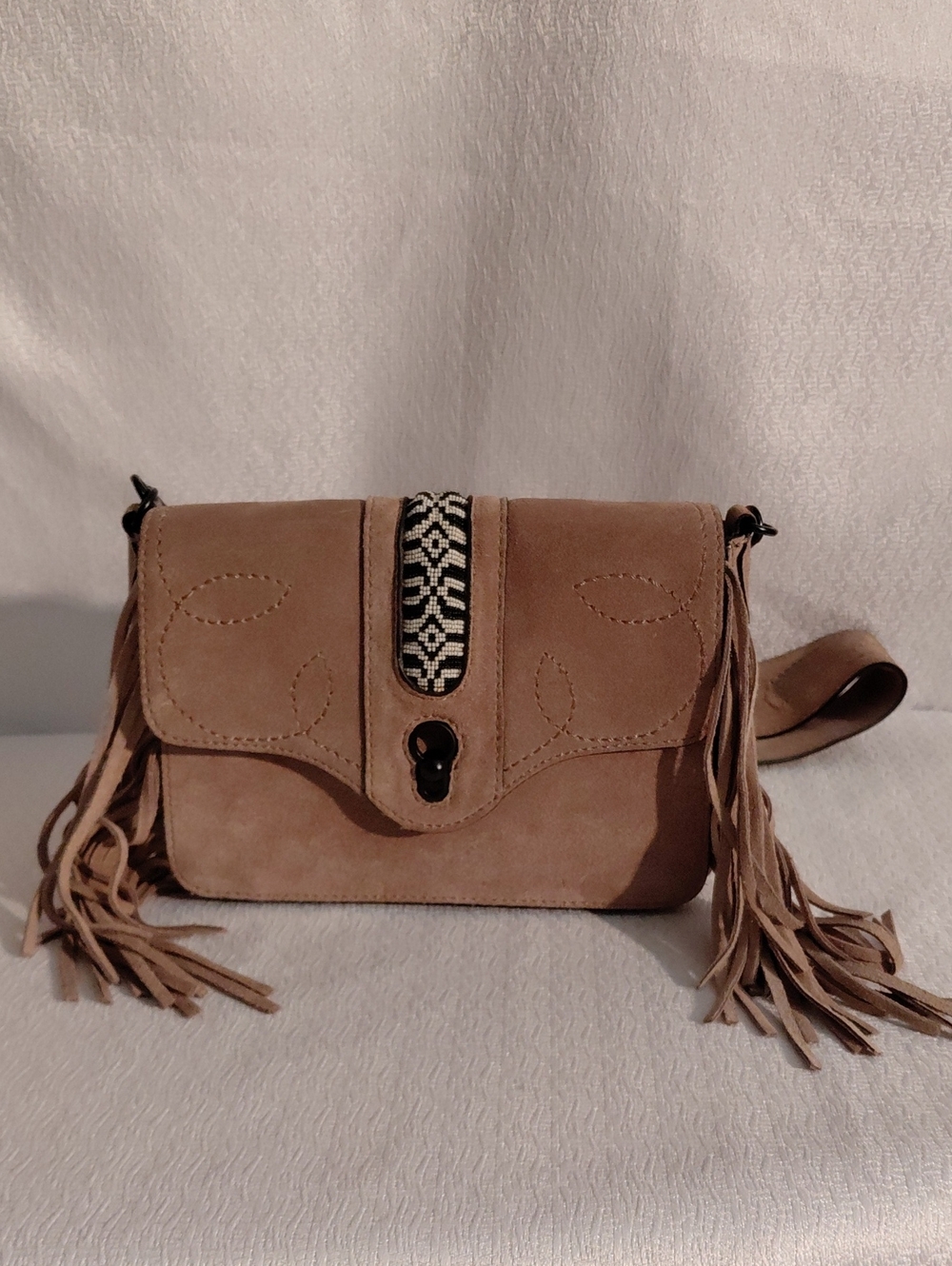 Rebecca Minnecoff Tan Suede Crossbody Bag Wide Strap. NWT - Picture 7 of 9